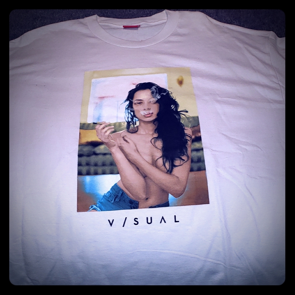 V/SUAL T-shirt